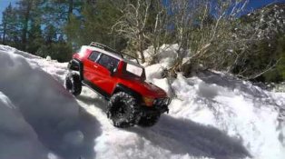 HPI TV Video: Venture FJ Cruiser So Cal Snow Adventure